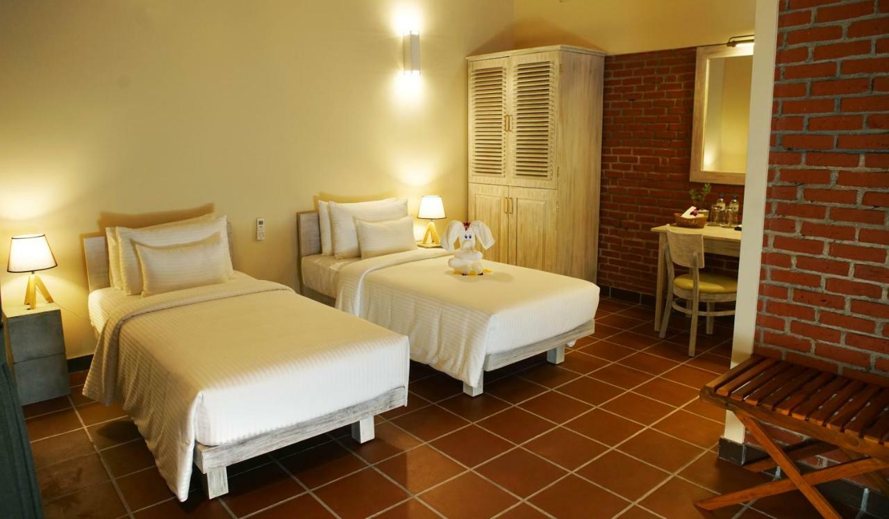 Olinia Airport Hotel Katunayaka Exteriör bild